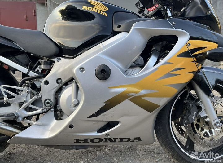 Honda CBR 600 F4