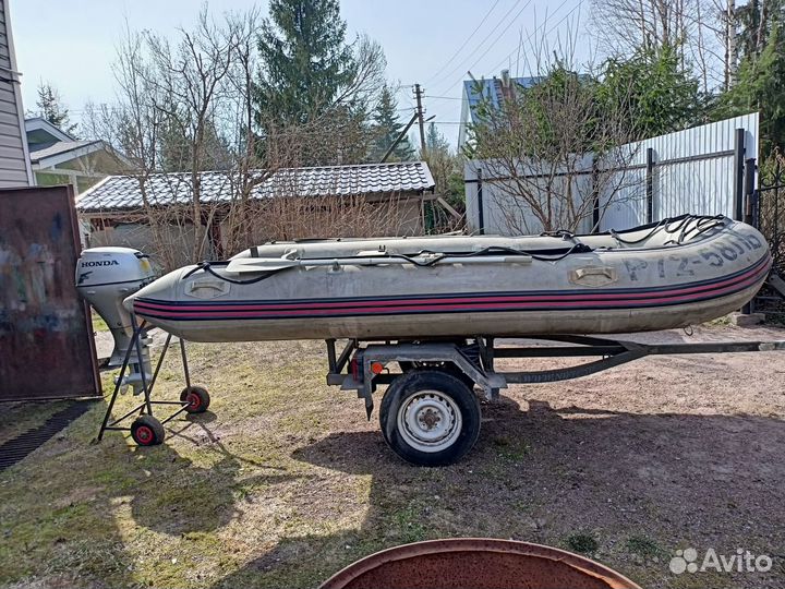 Моторная лодка