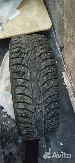 Bridgestone Ice Cruiser 7000 205/55 R16