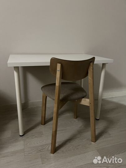 Письменный стол IKEA