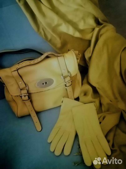 Сумка кожа Франция в комплекте с аксессуарами