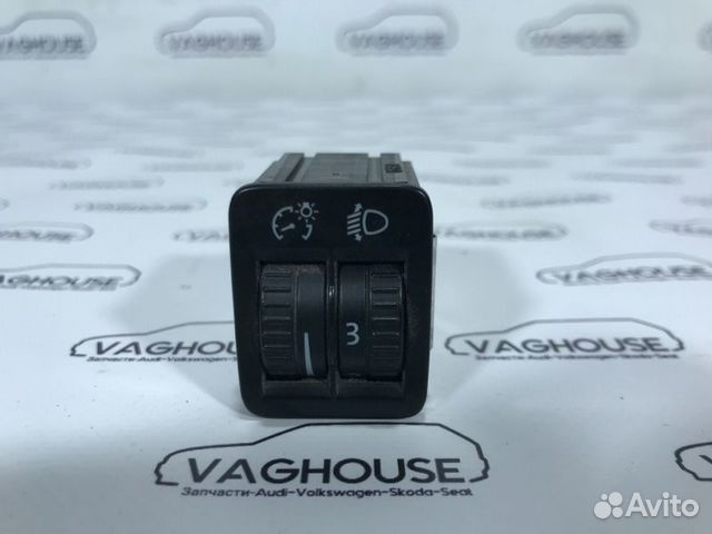 Кнопка корректора фар Volkswagen Passat B7 1.4 CAX