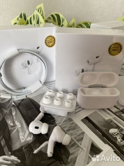 Продам беспроводные наушники