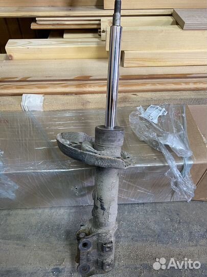 Стойка амортизационная передняя правая Kia CeeD