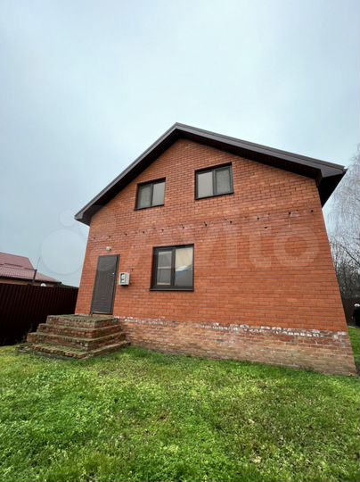 Дом 187 м² на участке 7 сот.