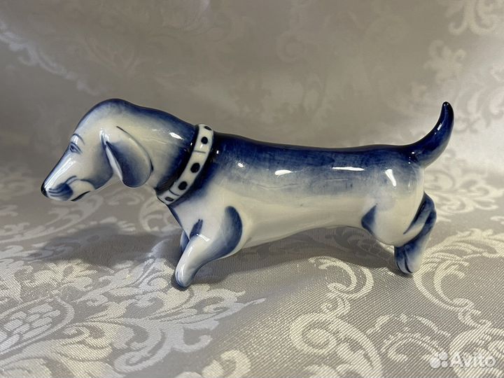 Фигурка таксы гжель авторская