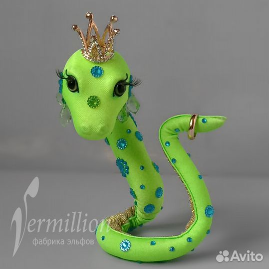 Новогодний сувенир. Змея Скарапея
