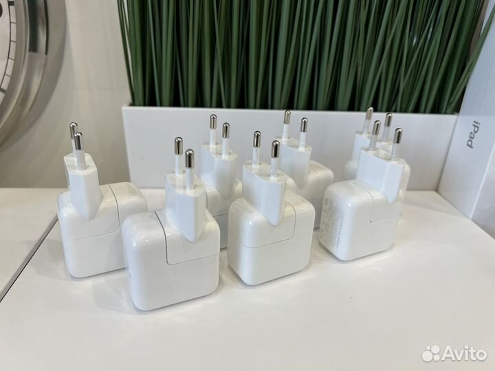 Оригинальный адаптер Apple 12W USB iPhone/iPad