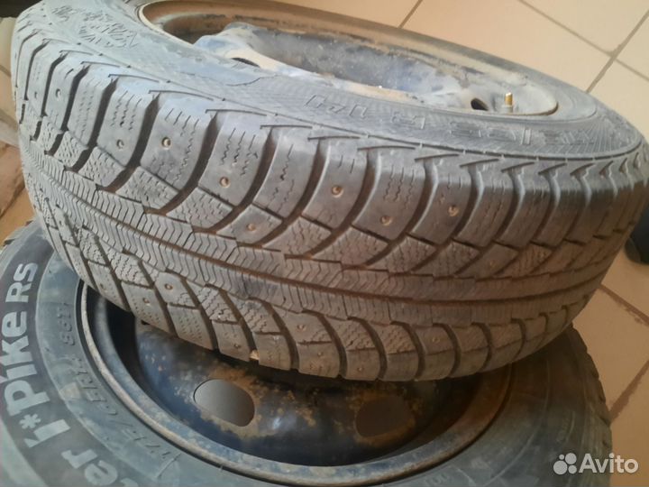 Hankook Winter I'Pike RS W419 175/65 R14