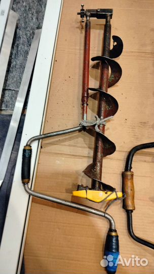 Буры и пешня для зимней рыбалки