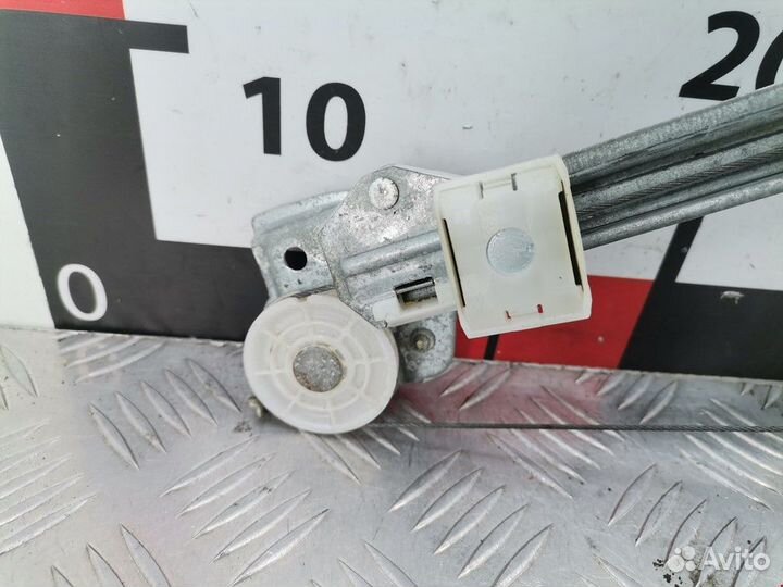 Стеклоподъемник Mercedes-Benz C-Класс W202/S202