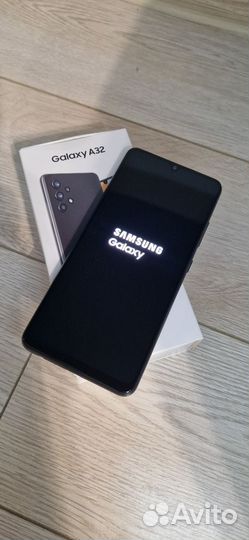 Samsung Galaxy A32, 4/64 ГБ