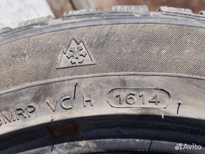 Hankook Winter I'Pike 205/55 R16