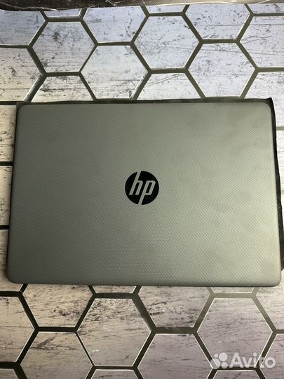 Ноутбук новый hp 240 g8