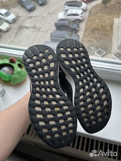 Кроссовки adidas 30-31