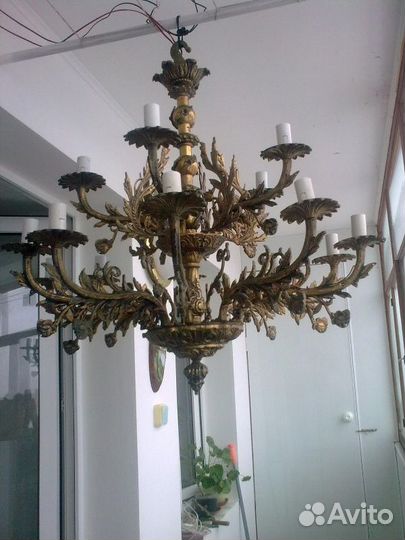 Люстра бронзовая новая