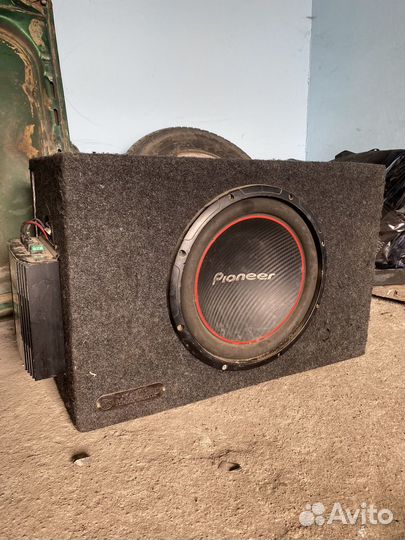 Сабвуфер Pioneer с усилителем