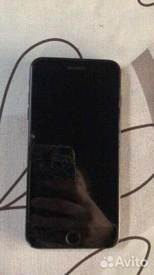 Телефон iPhone 7 plus