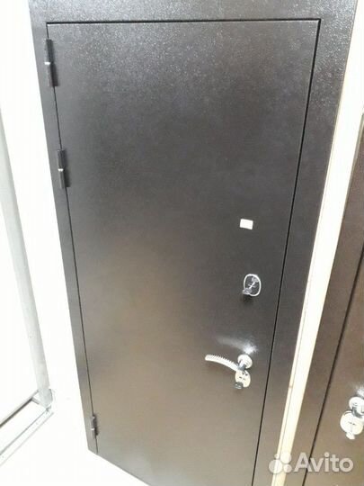 Дверь металлическая, терморазрыв