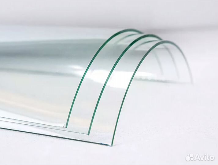 Гнутое стекло для холодильной витрины