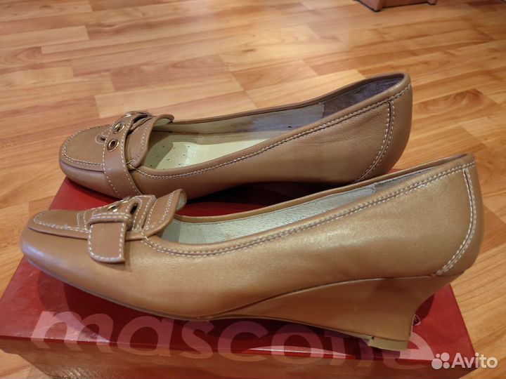 Обувь женская 39 размер