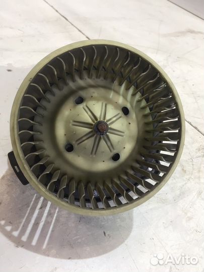 Моторчик отопителя (Lifan X60)