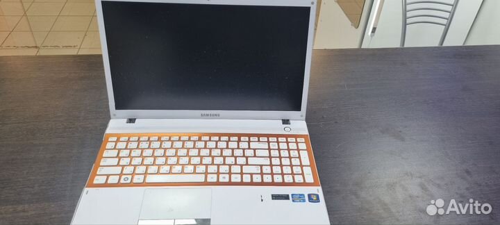Ноутбук samsung