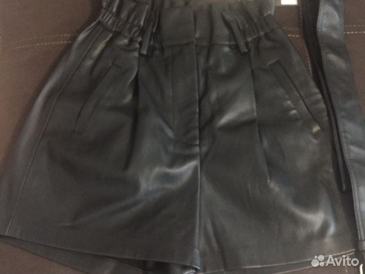 Новые шорты кожанные