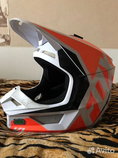 Кроссовый шлем fox v1