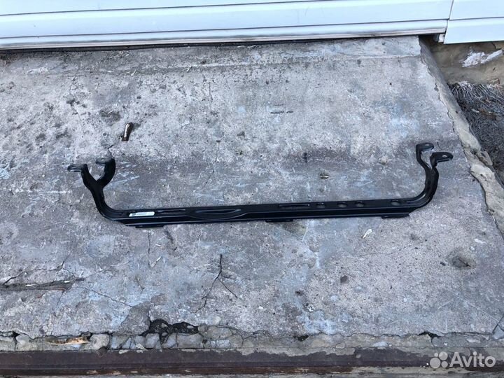 Продам Балка подрадиаторная ford focus 2