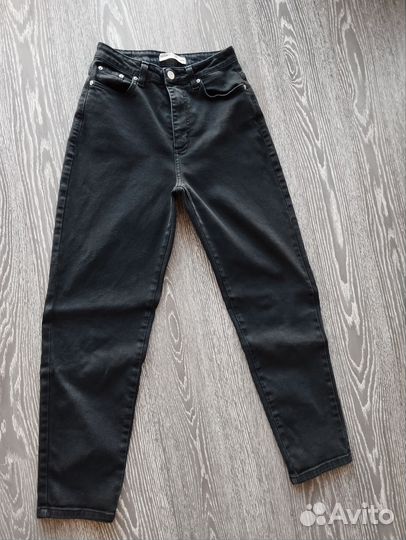 Джинсы чёрные mom