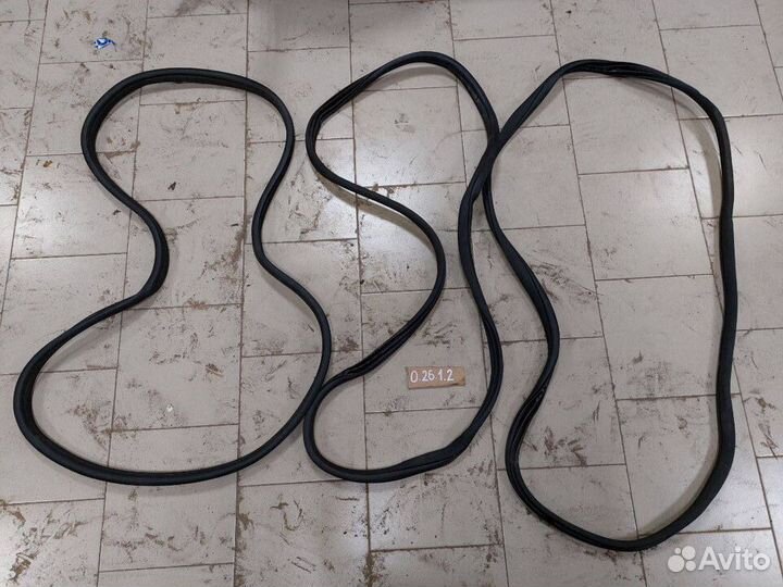 Уплотнитель кузова mercedes glc x253