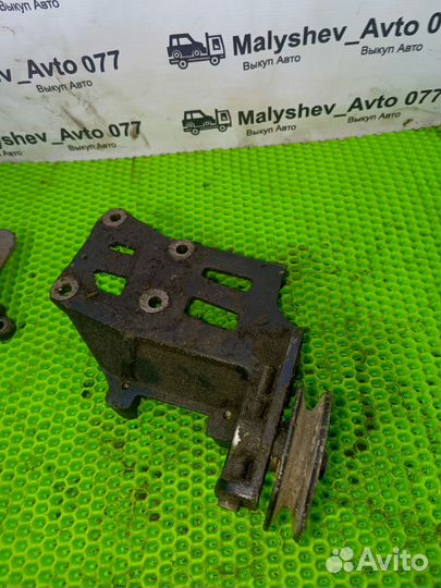 Кронштейн компрессора кондиционера Daewoo Nexia