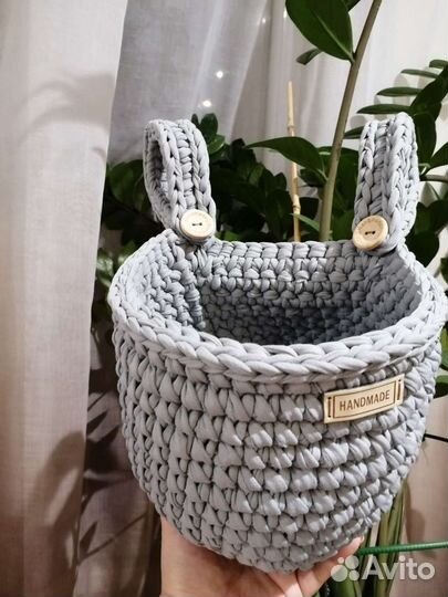Корзинка вязаная
