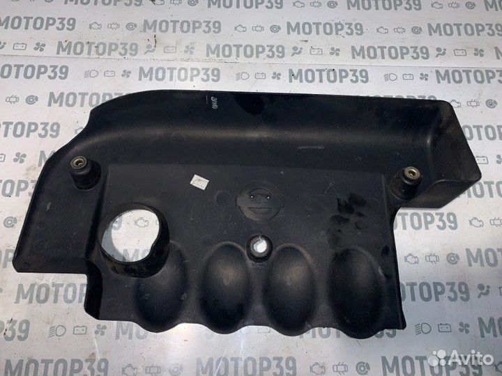 Декоративная крышка двигателя Nissan Primera 2.0 I