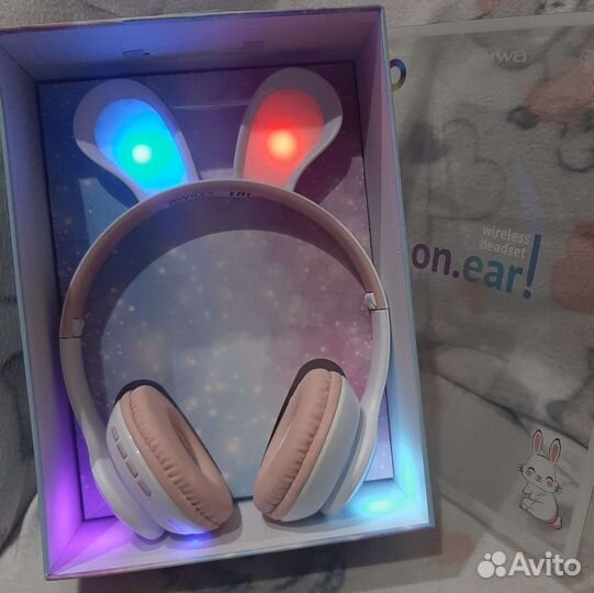 Беспроводные наушники с ушками зайчика новые