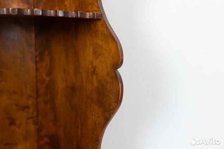 Старинная настенная угловая полка