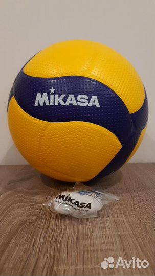 Волейбольный мяч Mikasa V300W