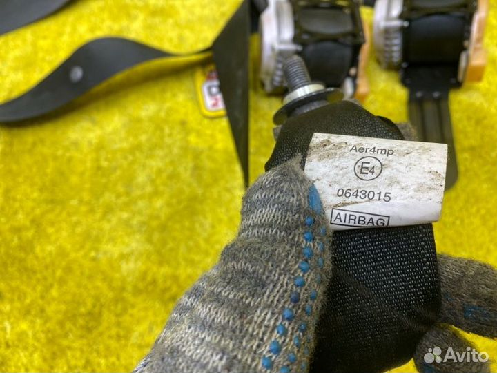 Ремень безопасности пара перед передний Honda Fit 140582