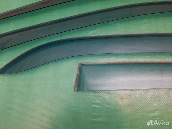 Ветровик на дверь Mitsubishi Lancer 9 седан 4G18