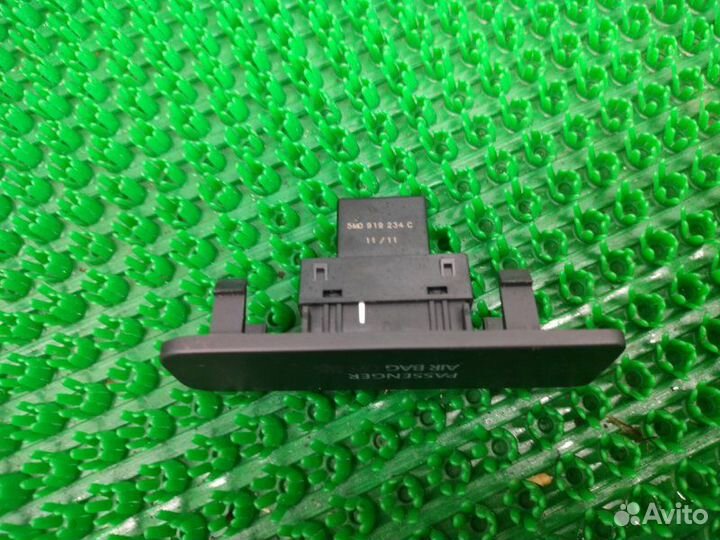 Индикатор подушки безопасности Volkswagen Golf