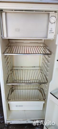 Холодильник Саратов 1614М