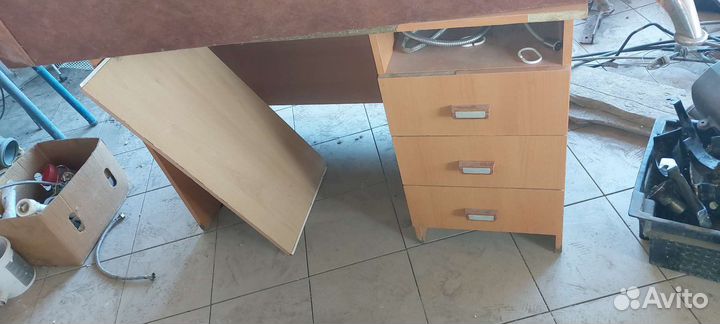 Компьютерный стол