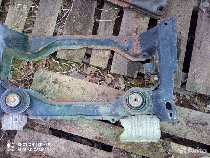 Подрамник передний Мерседес W 210