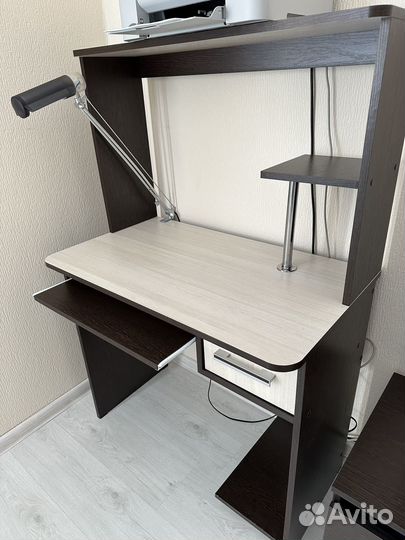Компьютерный стол