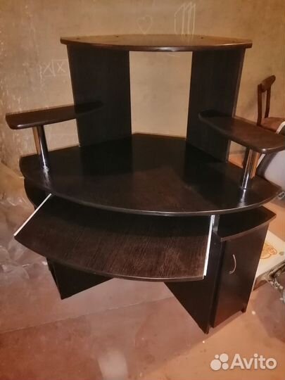 Компьютерный стол бу угловой