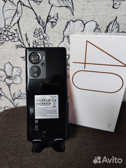 ZTE Axon 40 pro, 8/128 ГБ