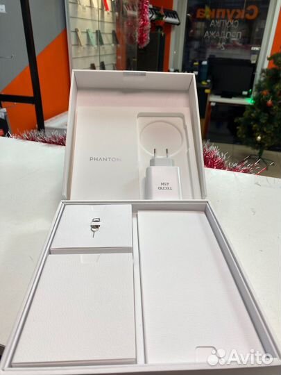 TECNO Phantom V Flip, 8/256 ГБ