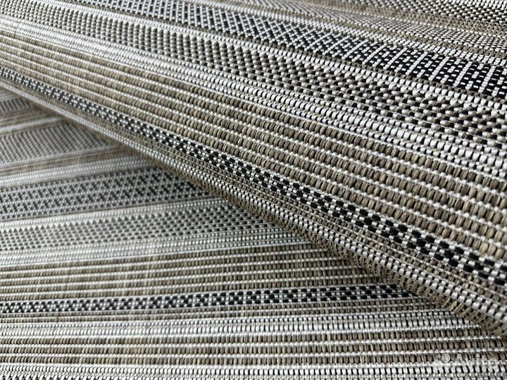 Ковер, циновка 2х3.9 новый