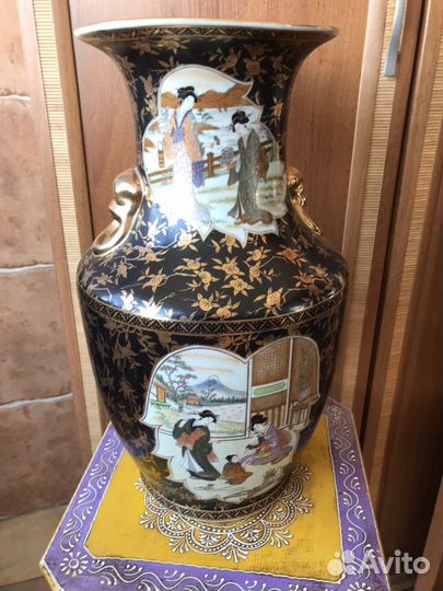 Ваза старая. Япония. Сацума. Фарфор